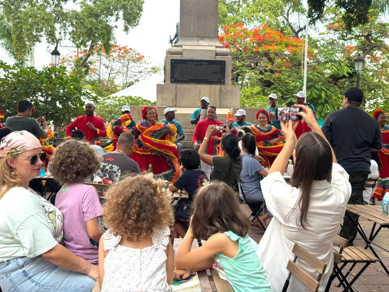 El Ministerio de Turismo y el Clúster Turístico de Santo Domingo inician "TURIZONEANDO Verano 2026"